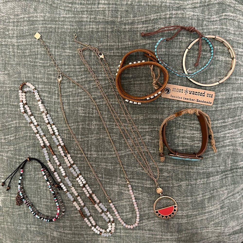 8 Piece Aztec Jewelry Set